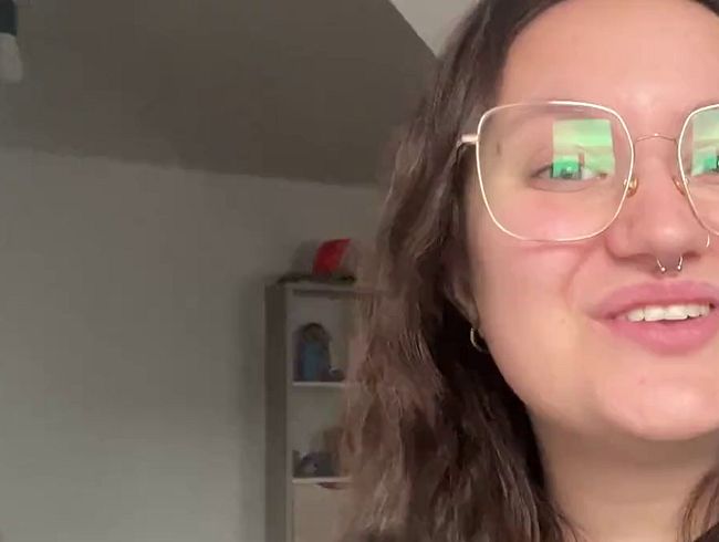 Download: Hotxluna - Hotxluna stellt sich kurz vor xoxo ?