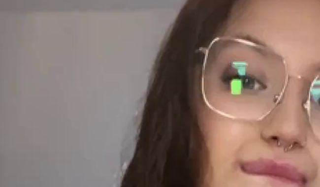 Download: Hotxluna - Hotxluna oben ohne