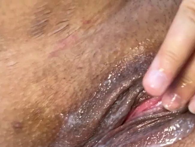 Download: Hotxluna - Ich wurde voll gespritzt und spiele an mir rum geil ?