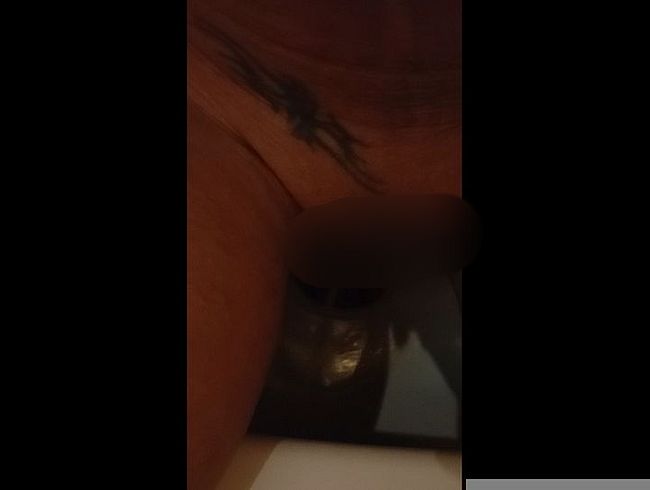 Download: HungrigesBiest - Der morgendlicher Klogang,wie das duftet