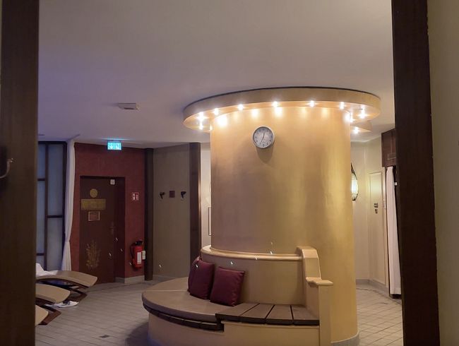 Download: Idamagic - Ich wurde heimlich in der Hotelsauna gefickt und abgespritzt !!