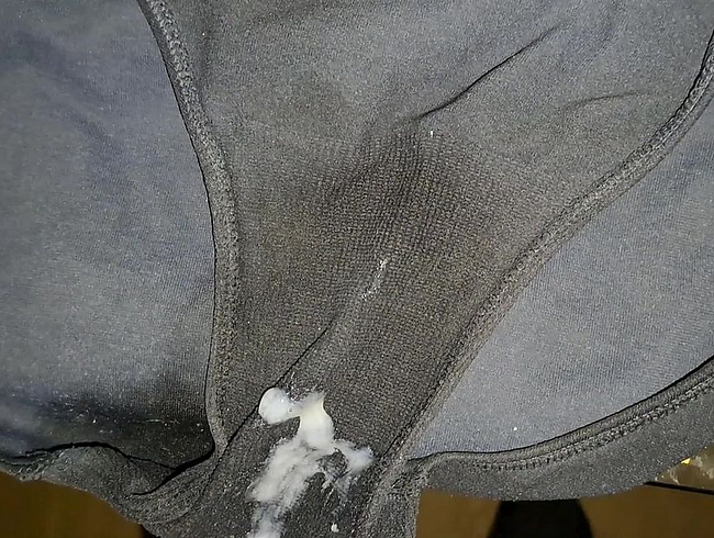 Download: Intimissimo-Micha - In ihr feuchtes Höschen gespritzt