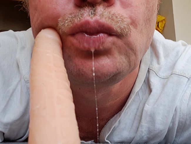 Download: Intimissimo-Micha - So würde ich ihn dir lutschen - POV Kopfkino