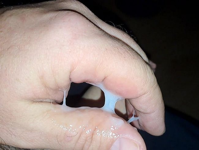 Download: Intimissimo-Micha - 14 mal Sperma - Best of selbst gewichst