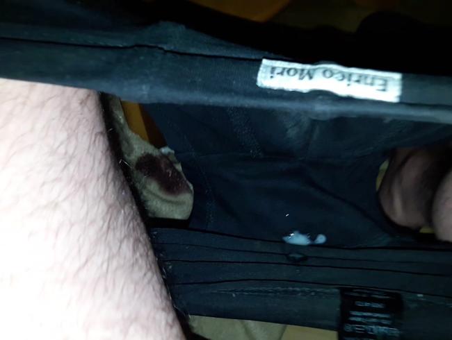 Download: Intimissimo-Micha - Du Sau bekommst mein Samen