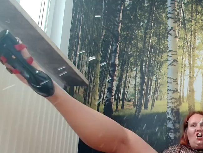 Download: IssabellaBdsm - Feuchte Orgasmen mit High Heels Teil 2/2