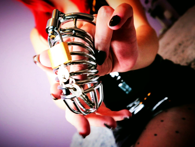 Download: JanaLogan - Psydom Chastity - Leide für mich