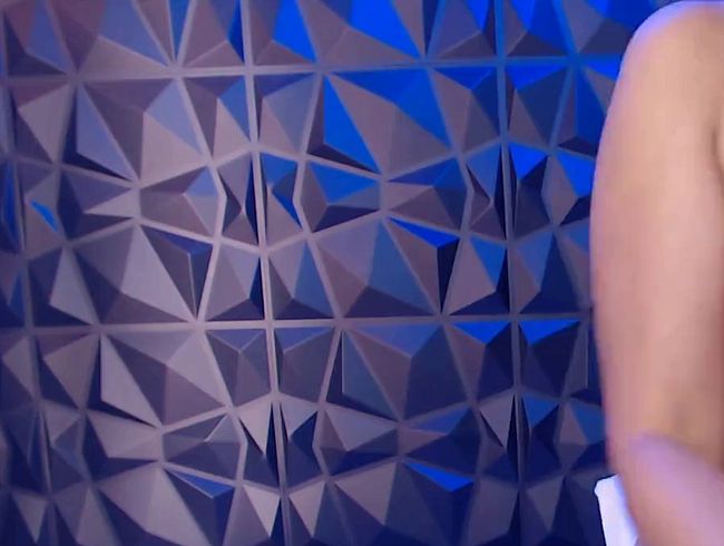 Download: JeniferLove - Die Eleganz einer reifen Frau in feiner schwarzer Dessous?