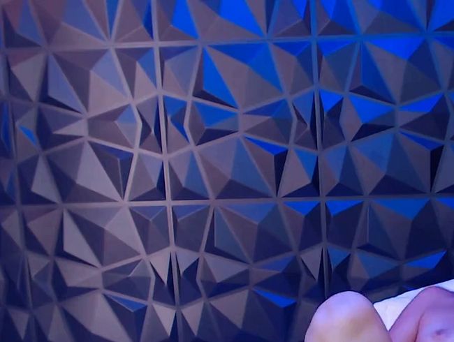 Download: JeniferLove - Sinnliche und selbstbewusste MILF