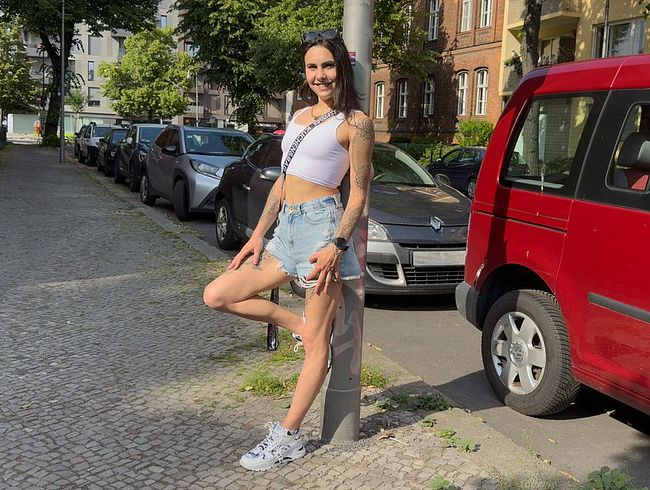 Download: Jenny_Stella - FSK 21+! DIE GEILSTE STRASSEN-HOBBYNUTTE! AO 3-LOCH-PISS-STUTE! DU kannst ALLES mit mir machen!
