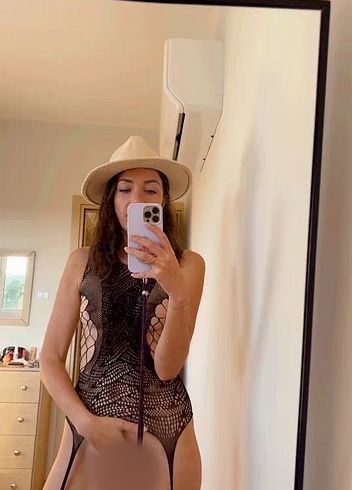 Download: Jessy_outside - Das sind meine 4 Sklaven Regeln die jeder Sklave hier befolgen sollte!