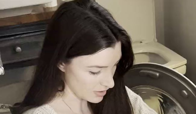 Download: Jessy_outside - Diese Geschichte mit der Waschmaschine und den verschiedenen Tangas mal wieder, WAHNSINN!