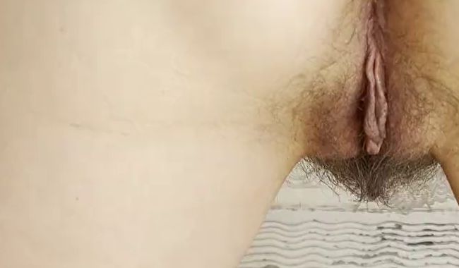 Download: Jessy_outside - Ich muss gerade bei meiner Oma den alten Kamin sauber machen!