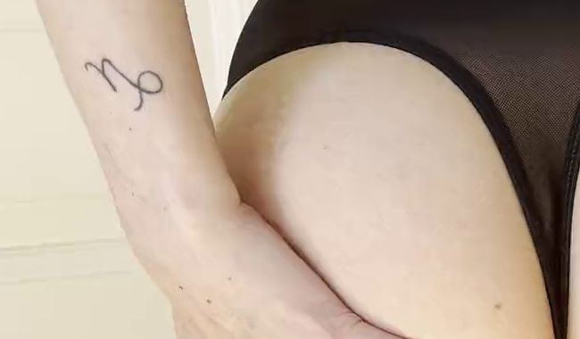 Download: Jessy_outside - Hey weißt du denn zufalligerweise wie man das genau anzieht?