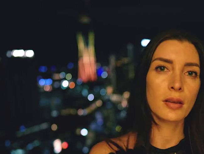 Download: Jessy_outside - Könntest du bei diesem Anblick schwach werden? ;) hmmmm... :) (Ohne ton)