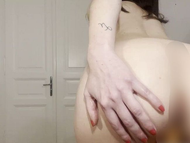 Download: Jessy_outside - Ich habe mich von einer Karotte ficken lassen! ;)