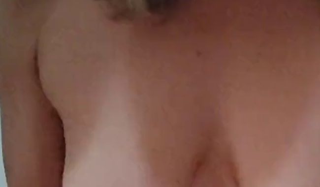 Download: Julia-Stein - Wie findest du den Abdruck vom Bikini auf meinem Körper?