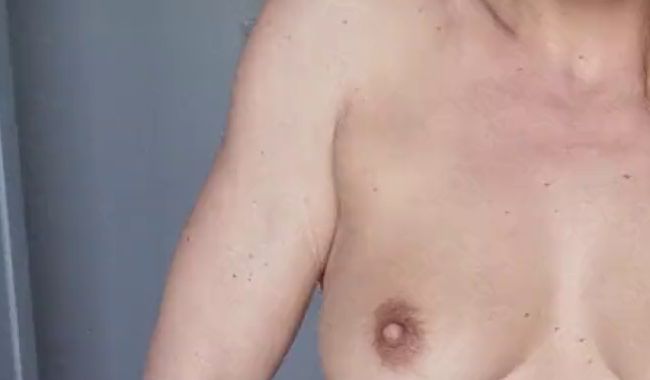 Download: Julia-Stein - Wie gefalle ich dir wenn ich so Zuhause rum laufe?