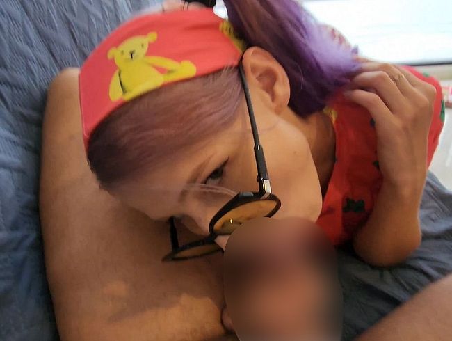 Download: JuliaSweetGirl - Morgendlicher Blowjob am Meer von einem heißen Babe.