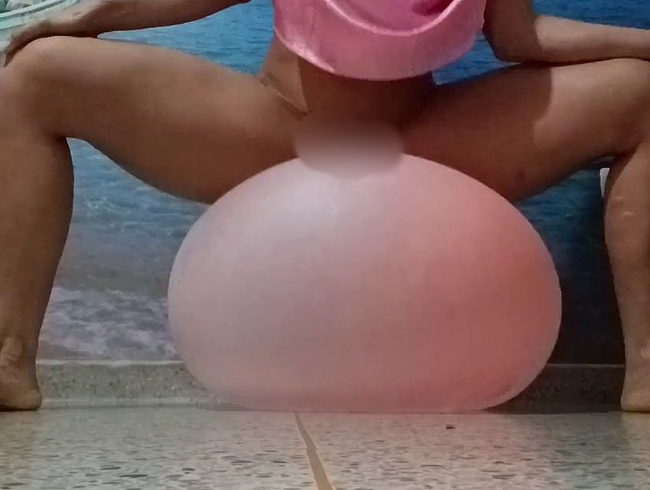 Download: JulieGambel - Second part playing with a giant ball