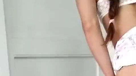 Download: JulieGambel - Süßes kleines weiß-rosa Outfit für ein freches Mädchen