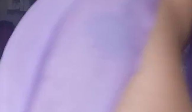 Download: JulieGambel - Rauchen und Arsch