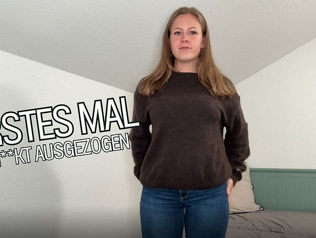 Download: Julix_may - Erstes mal nackt ausgezogen