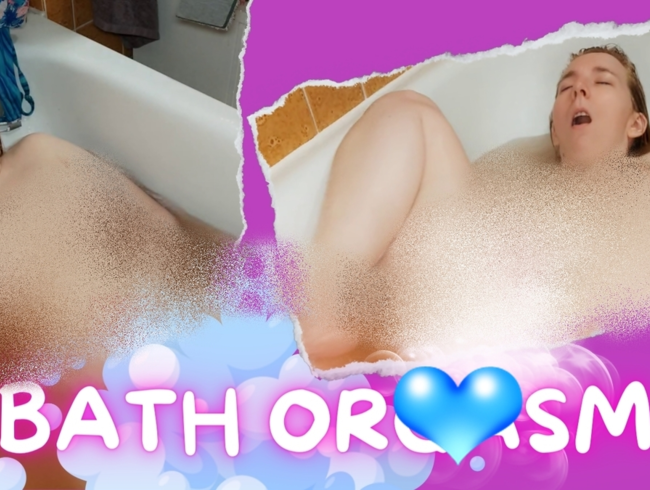 Download: JustKerry - Bath + Orgasm