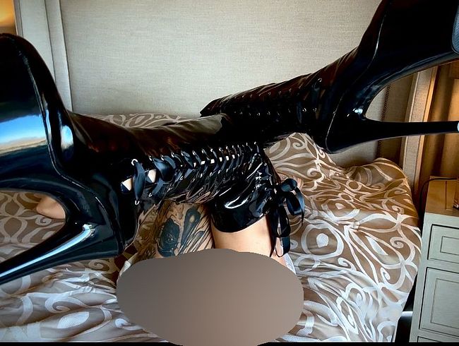 Download: KADA-LOVE - Lack Overknee Dildofick