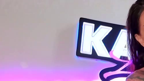 Download: KADA-LOVE - Ich bin allein, was soll ich machen?