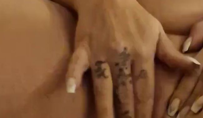 Download: KIKI2014 - Zum Orgasmus mit der neuen Fickmaschiene