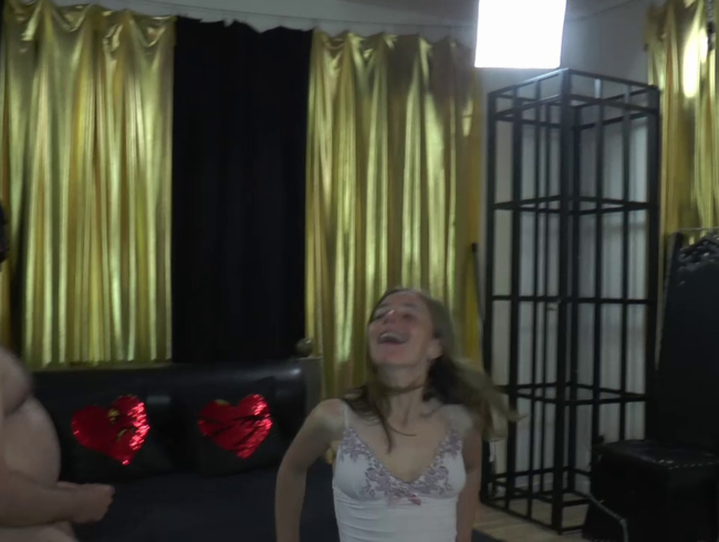 Download: KarinaHH - Im Fistingkarussell - Teil 1