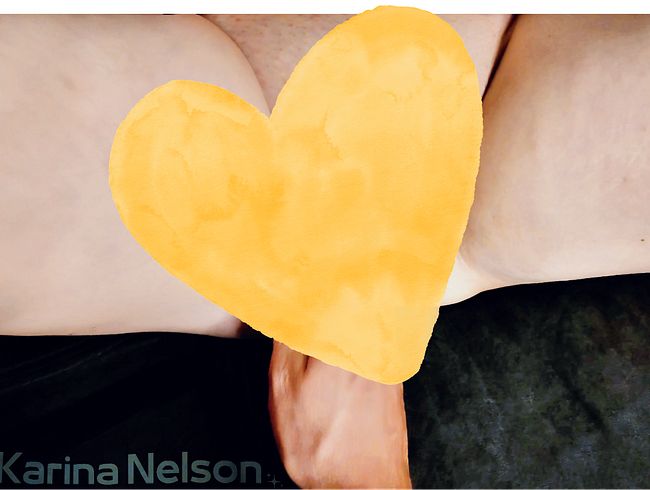 Download: KarinaNelson - Premiere: Seine Hand in meiner Pussy – er mich völlig fertig gemacht.