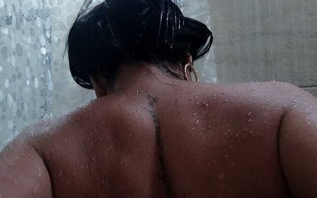 Download: Karlota_Hank - Dusch mit mir und hab Spaß!