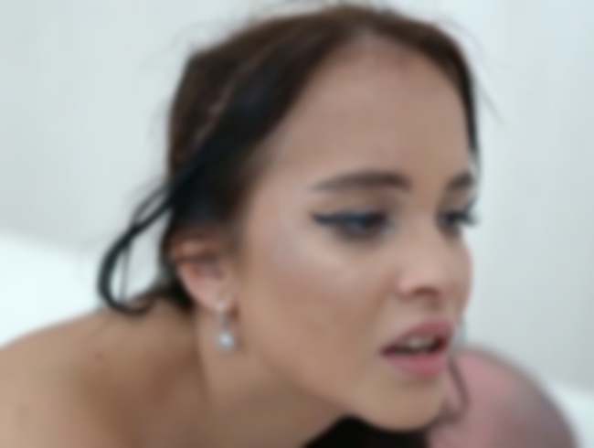 Download: KatyFox - Dreilochgangbang mit Arschloch- und Maulfotzenbesamung!