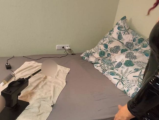 Download: Kinky-Kristina - Fickmaschinen Cumshot das erste mal !!