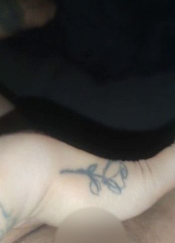 Download: KinkyInk15 - Nasse Pussy ? so Horny und wet