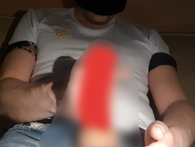 Download: KinkyMcLovin - Dominanter Big Dick Bull fickt deine Freundin und demütigt dich DIRTY TALK