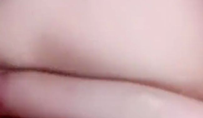 Download: Kitty17 - Meine enge pussy fingern?