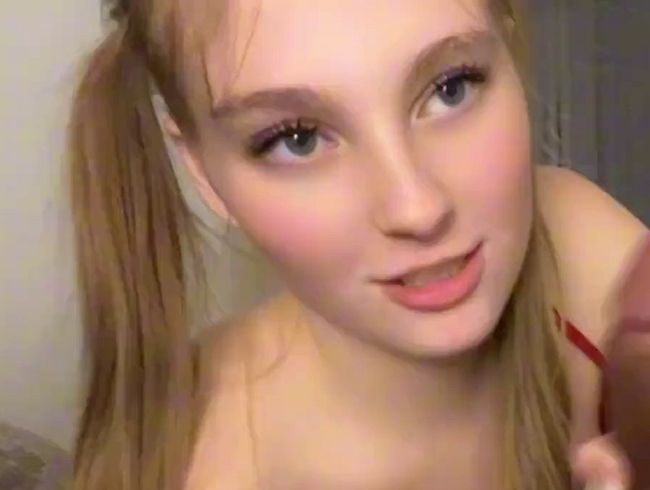 Download: KleineMaja - Werde von RIESEN BBC hemmungslos in meine kleine Teenie Muschi gefickt und aufgedehnt..