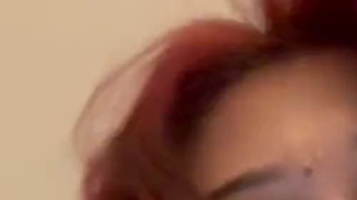 Download: KorinnaBabyy - Lassen Sie Ihrer Neugier freien Lauf: Schwanzbewertungen und eine verführerische Show mit gepiercten Titten für meine treuen Könige!