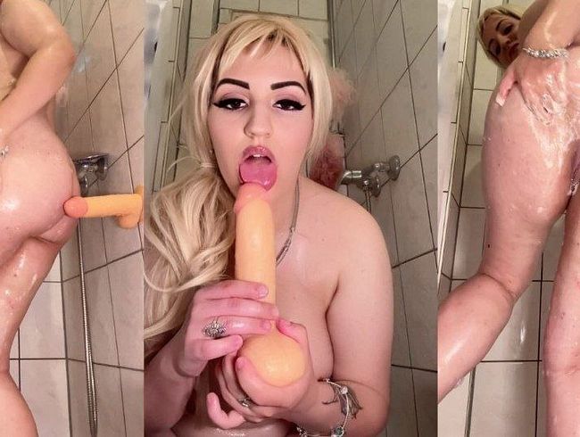 Download: Krisss234 - POV: Du bist ein hinterhältiger Perverser, der mir beim Spielen mit einer Gießkanne und beim Üben mit einem Dildo zusieht