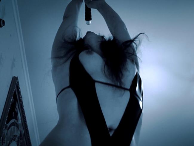 Download: KristinaSlut - hausgemachter Clip von der russischen Schlampe