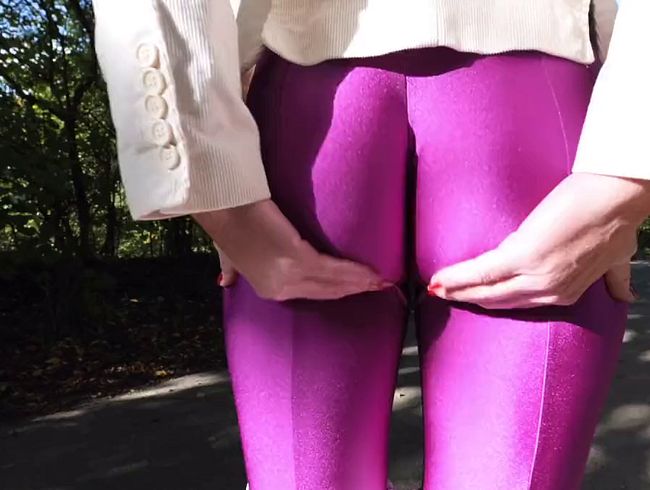 Download: Lady-Amy - Overknees und lila Leggings