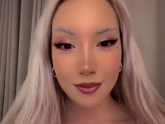 Download: Lady-Khaleesi - Ich halt dir meine Muschi mal direkt vor die Cam!!