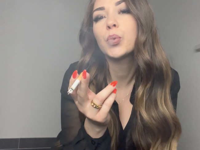 Download: Lady-Kira - Wichsanleitung für menschliche Aschenbecher