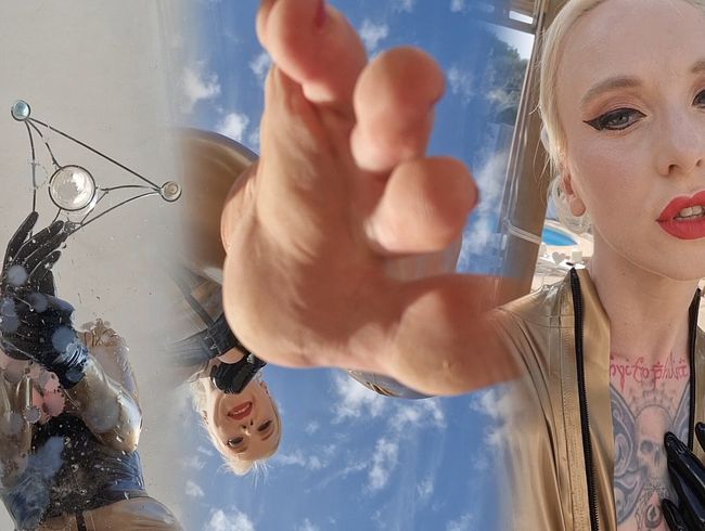 Download: Lady-Naomi-Rouge - Schweißflut  (Hochkant)