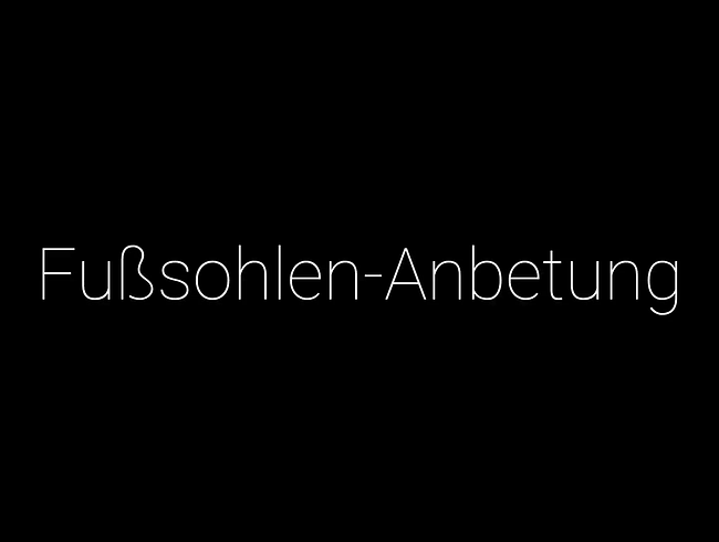 Download: Lady-Naomi-Rouge - Fußsklave unter dem Glastisch POV Füße