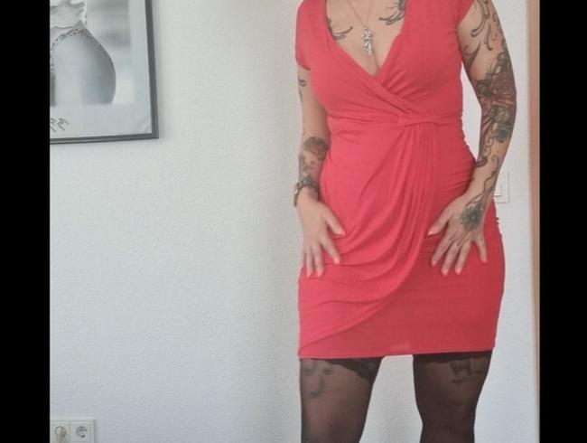 Download: LadyEmma - Sexy Strip