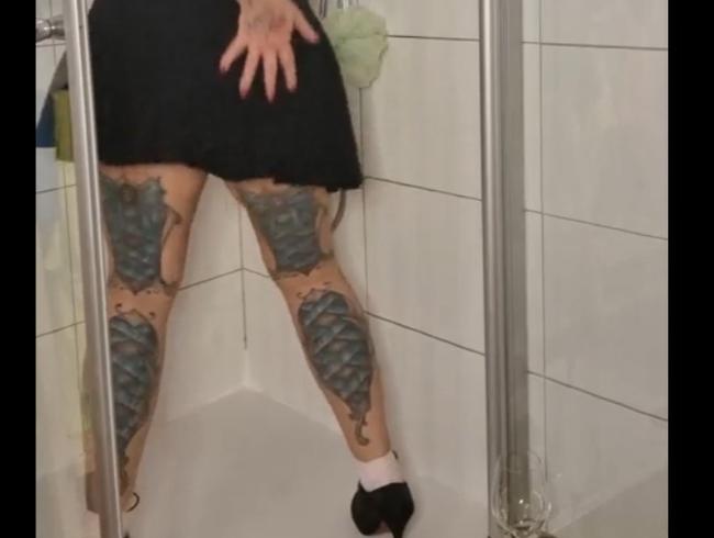 Download: LadyEmma - Studentin geil mit Socken